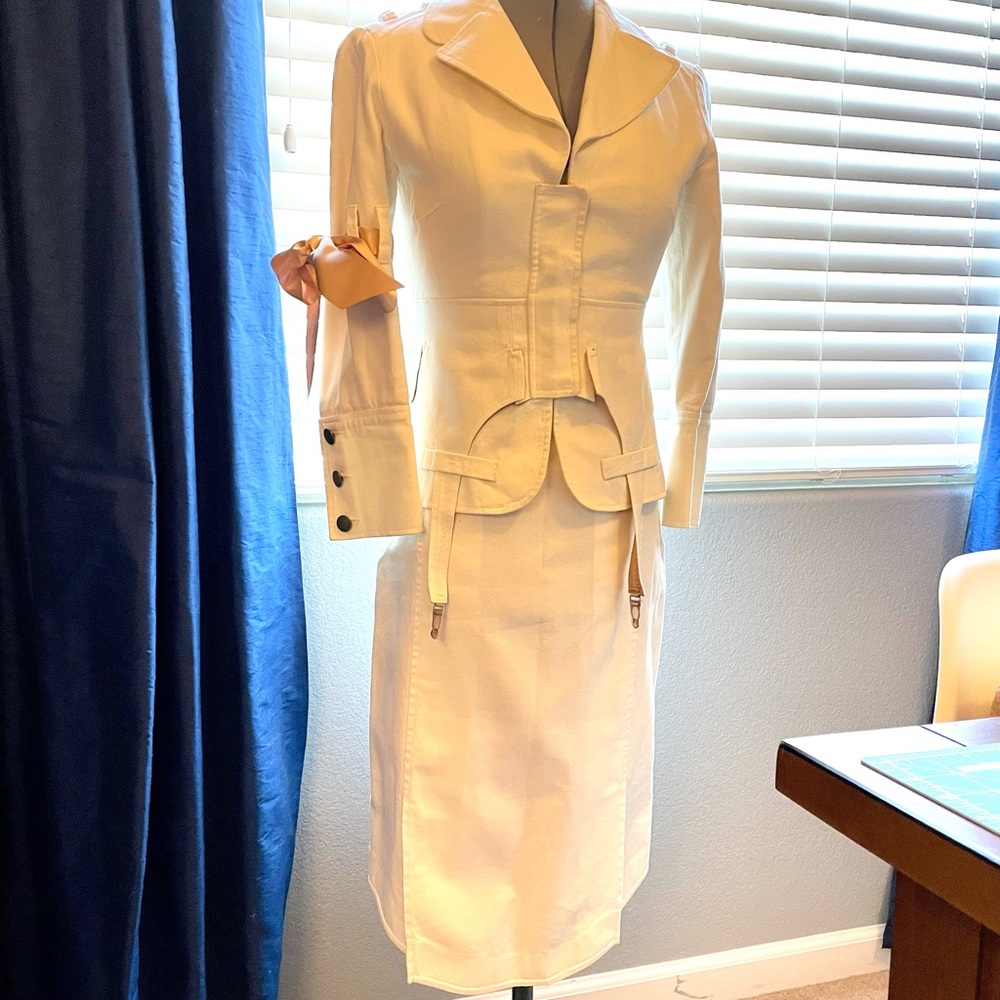 L.A.M.B. by Gwen Stefani suit blazer jacket and high waist pencil skirt